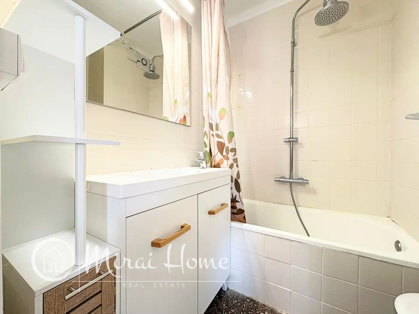 Baño de Piso en venta en Granollers con Aire acondicionado y Balcón