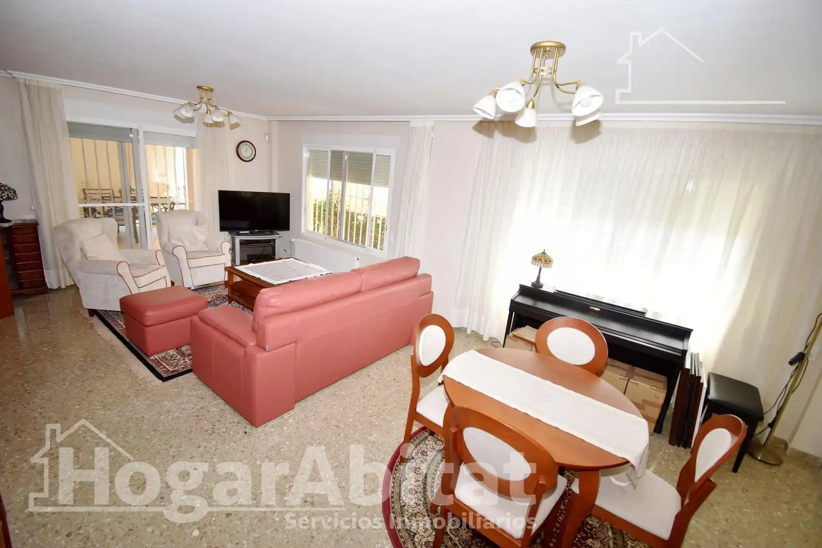 Living room of Houses for sale in Torrent  with Air Conditioner, Heating and Private garden