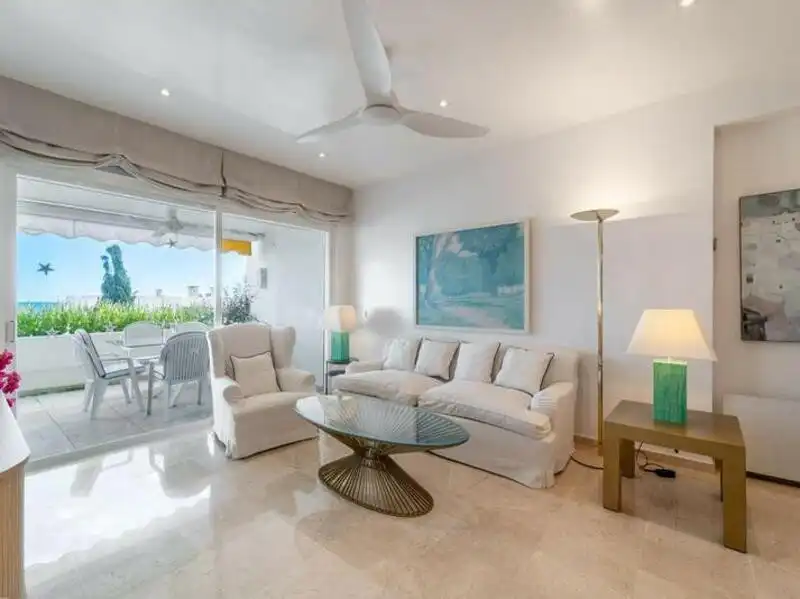 Sala d'estar de Apartament en venda en Marbella amb Aire condicionat, Calefacció i Terrassa