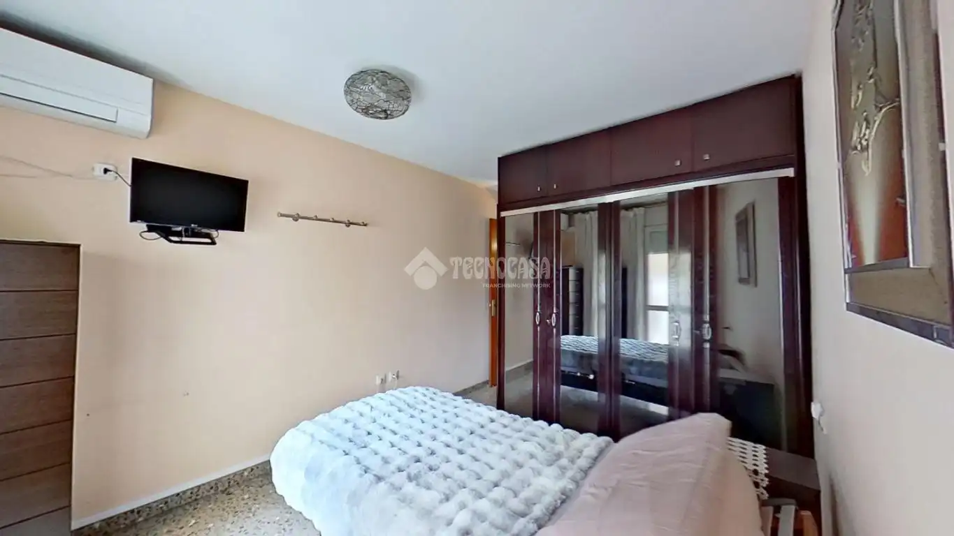 Dormitori de Pis en venda en Manresa amb Aire condicionat i Balcó