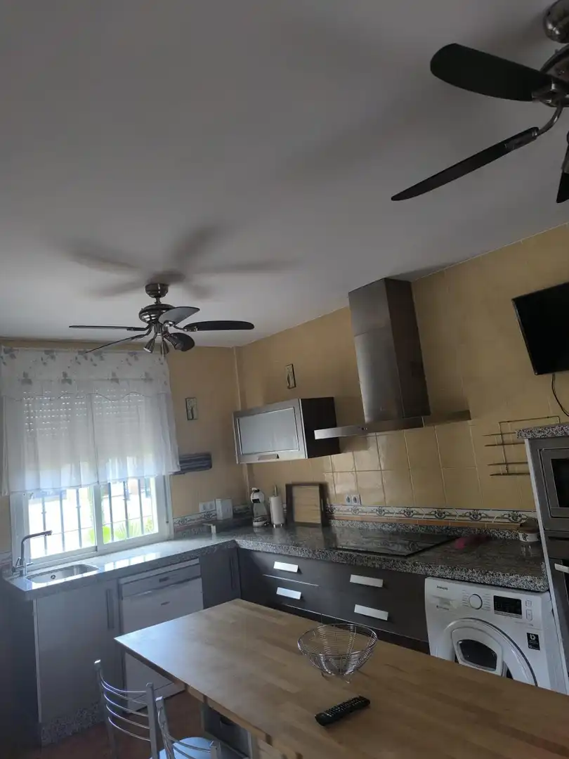 Cocina de Casa o chalet de alquiler en La Carlota