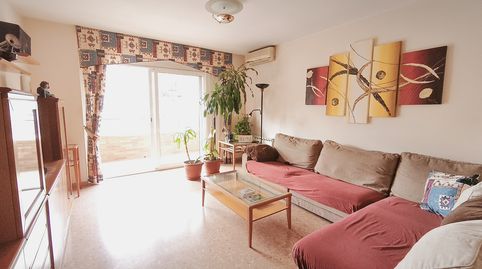 AMPLIO PISO DE 149 M² CON 4 HABITACIONES, BALCONES Y PARKING EN EL CENTRO DE CERDANYOLA DEL VALLÈS