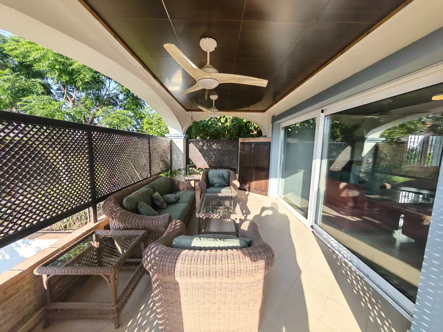 Terraza de Casa o chalet en venta en Alhaurín de la Torre con Aire acondicionado, Calefacción y Jardín privado