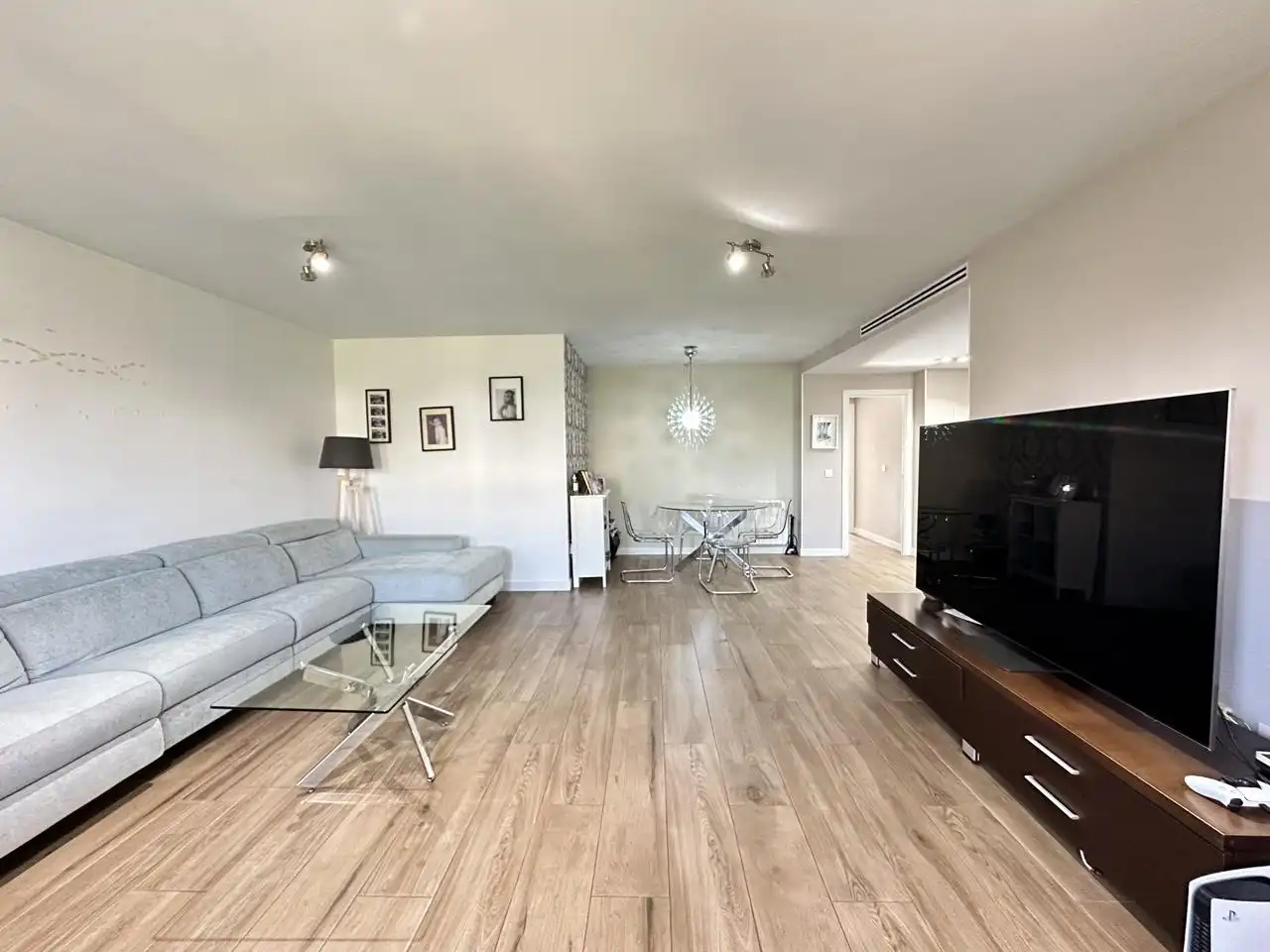 Living room of Flat for sale in Alicante / Alacant  with Air Conditioner, Parquet flooring and Storage room