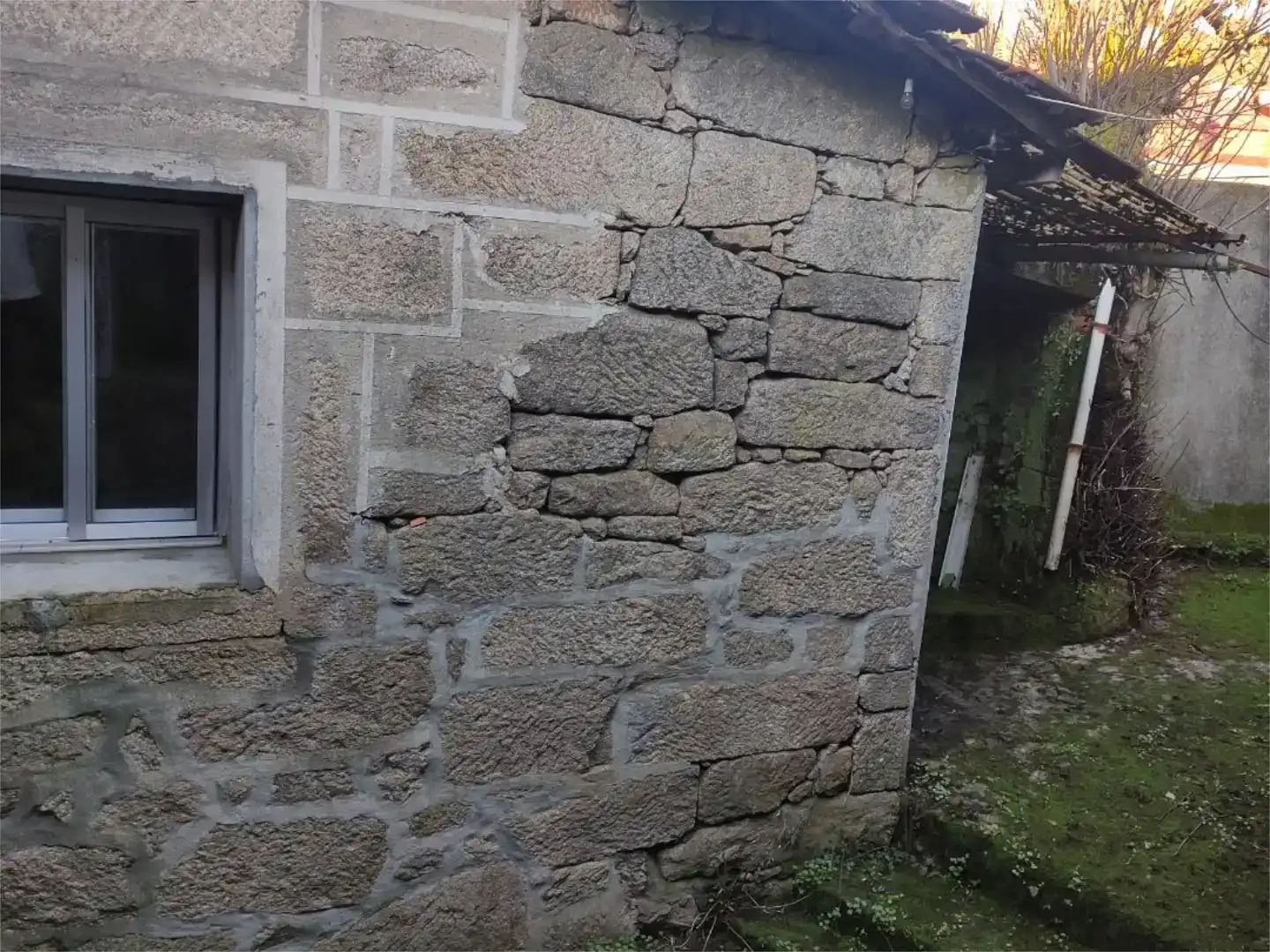 Vista exterior de Casa o xalet en venda en Rairiz de Veiga amb Balcó