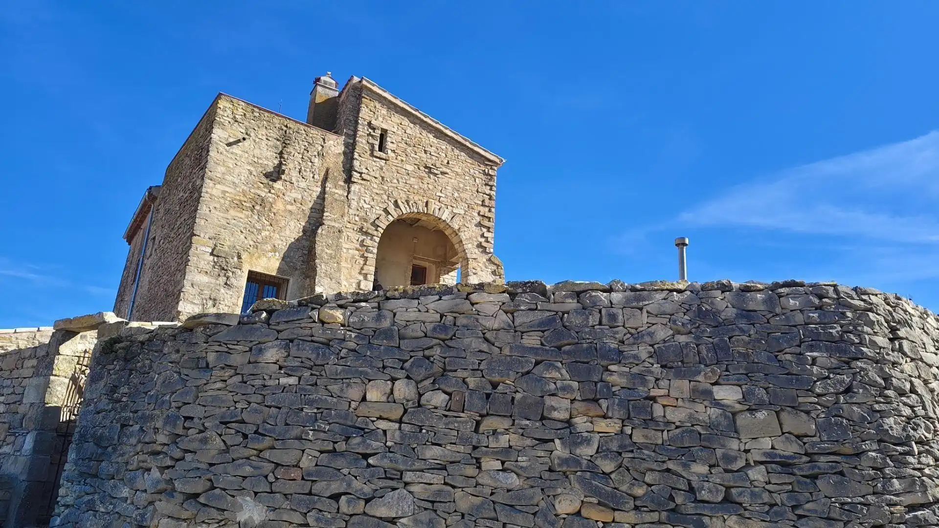 Vista exterior de Finca rústica en venda en Les Piles amb Aire condicionat, Calefacció i Terrassa
