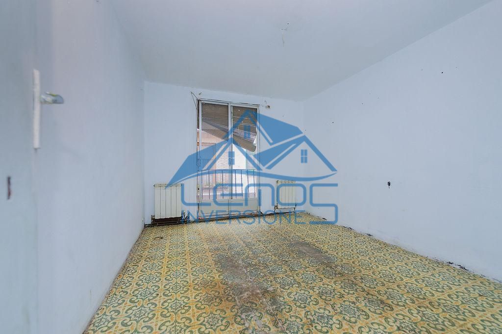 Flat for sale in  Logroño