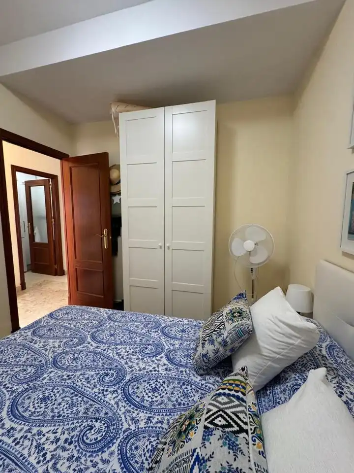 Habitación de Dúplex en venta en Sanlúcar de Barrameda con Aire acondicionado, Trastero y Amueblado