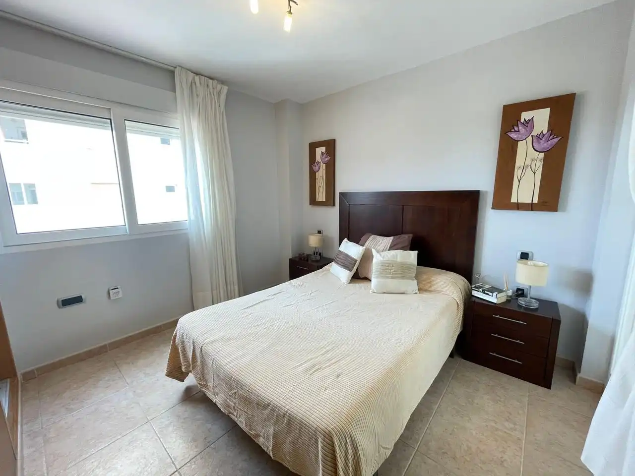 Dormitori de Apartament en venda en La Manga del Mar Menor amb Aire condicionat, Terrassa i Piscina