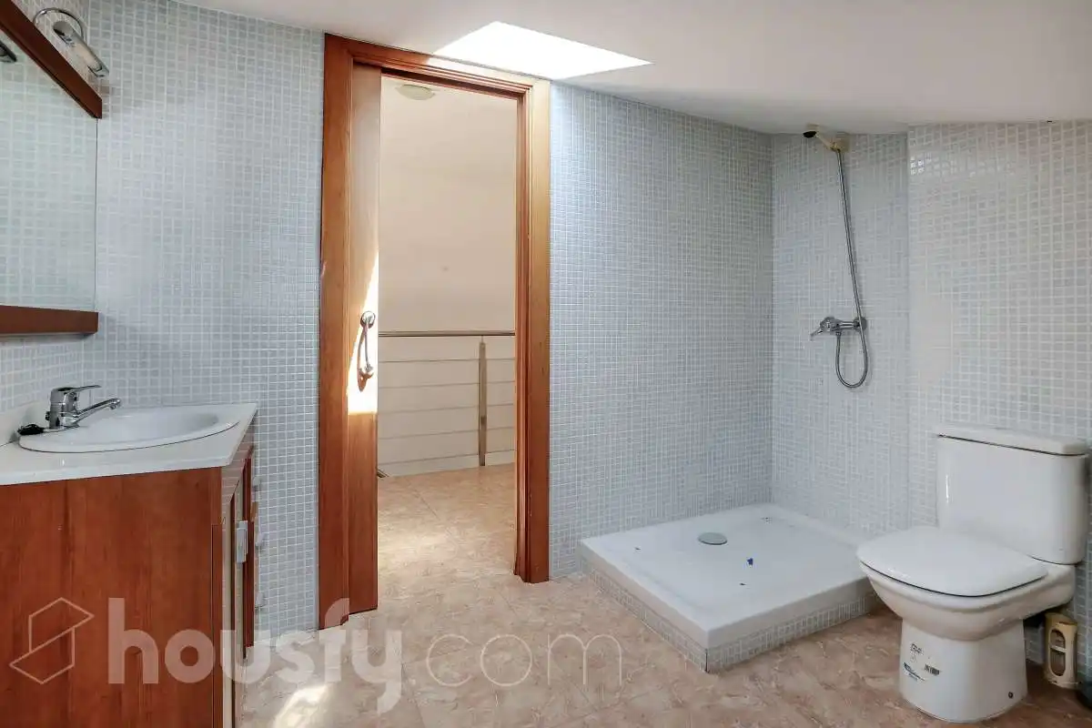 Bany de Dúplex en venda en Sant Vicenç de Castellet amb Aire condicionat, Terrassa i Traster