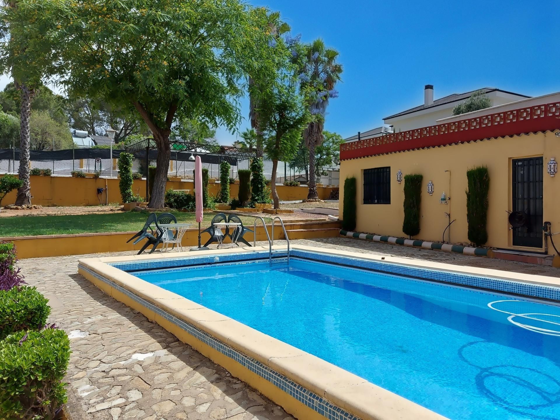 Swimming pool of House or chalet for sale in Alcalá de Guadaira  with Terrace, Swimming Pool and Community pool