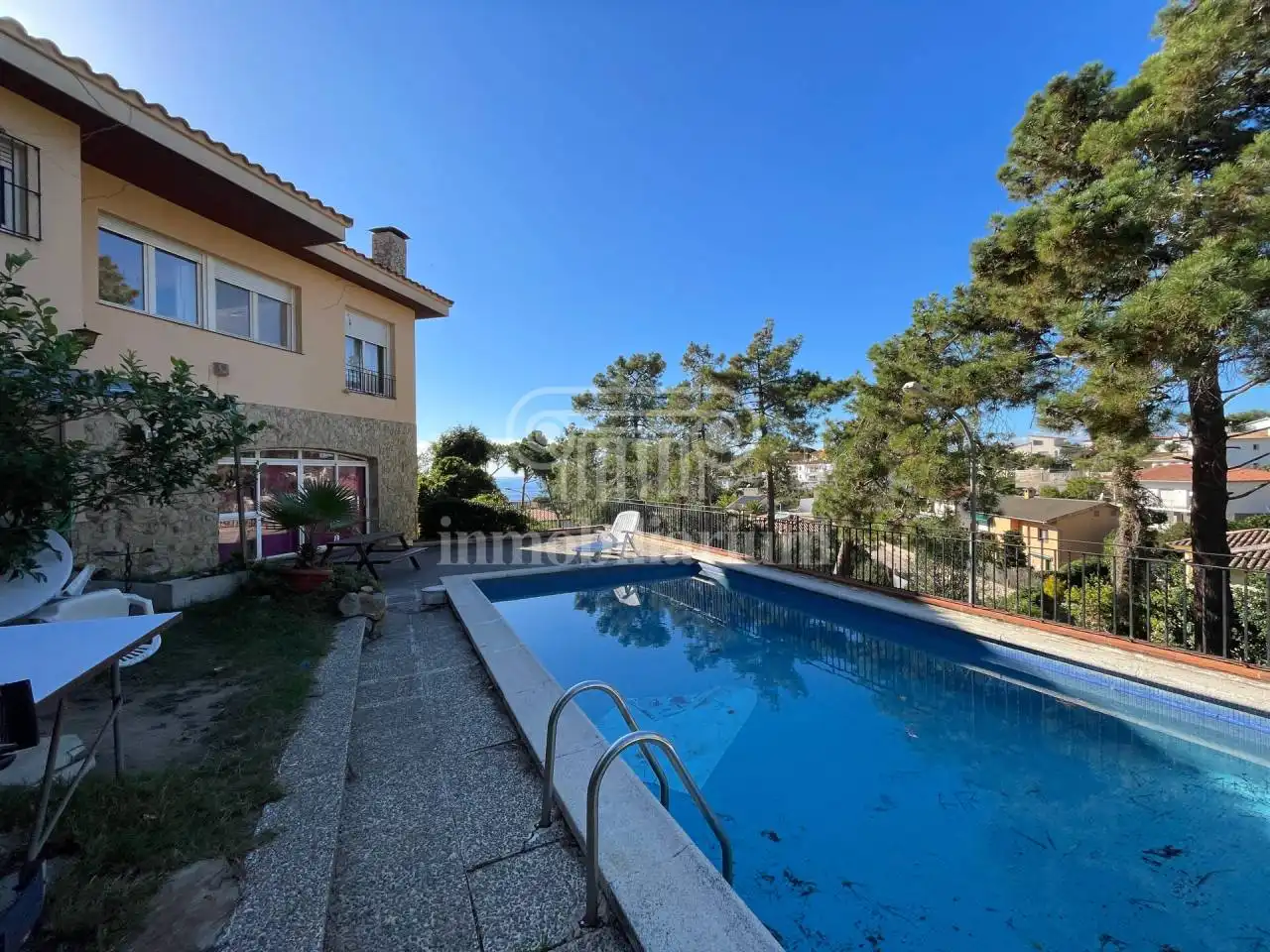 Piscina de Casa o xalet en venda en Lloret de Mar amb Calefacció, Jardí privat i Terrassa