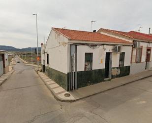 Vista exterior de Casa adosada en venda en Puertollano