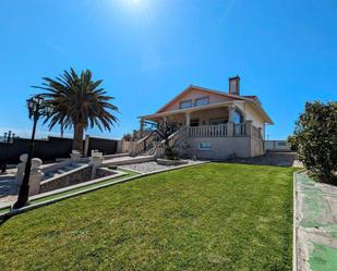 Vista exterior de Casa o xalet en venda en Ferrol amb Calefacció, Parquet i Terrassa