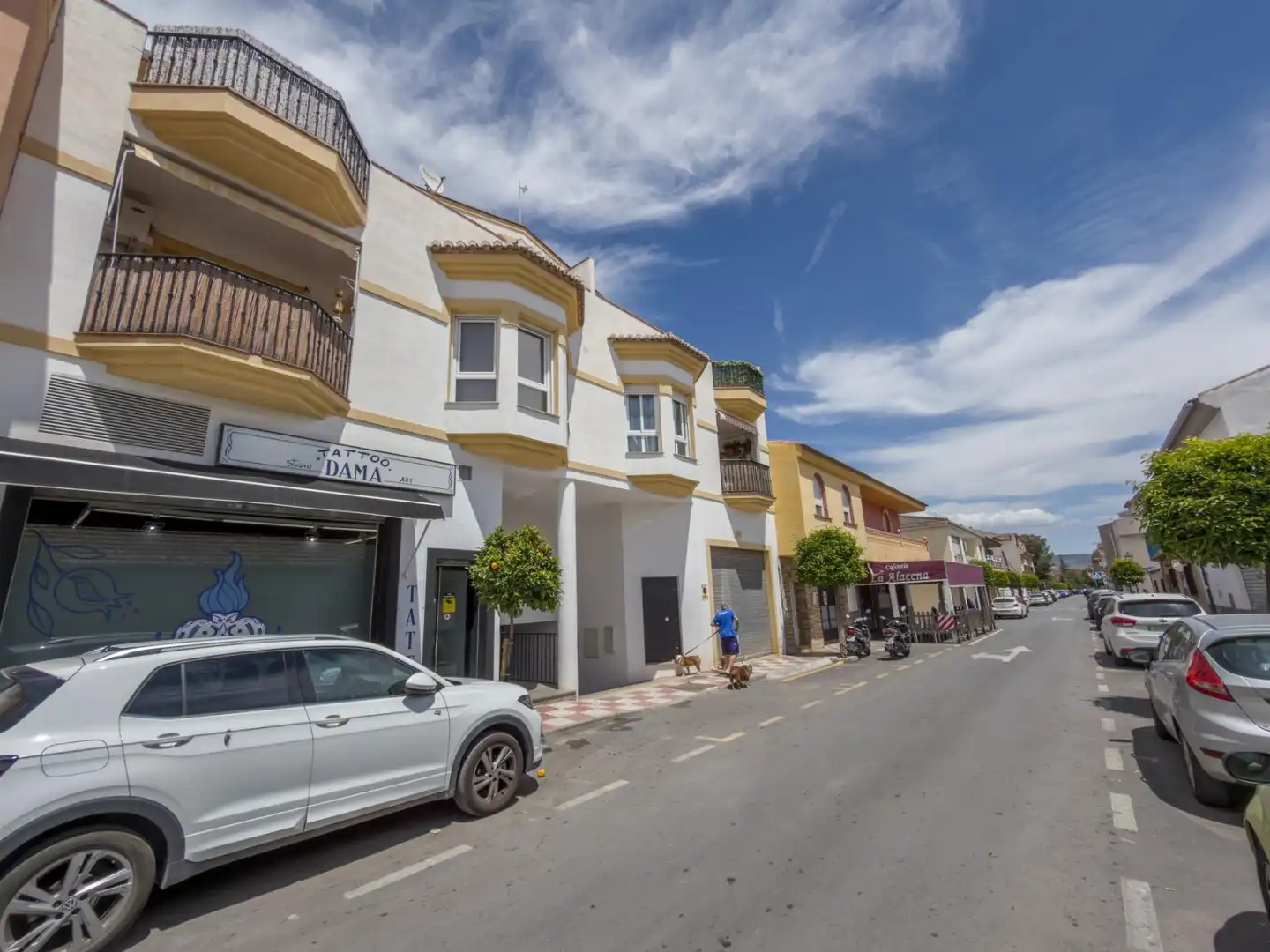 Vista exterior de Piso en venta en Churriana de la Vega con Aire acondicionado, Calefacción y Terraza