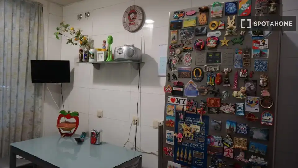 Kitchen of Flat for share in Madrid  with Air Conditioner, Heating and Terrace