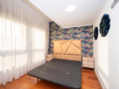 Bedroom of Flat for sale in  Madrid Capital  with Storage room and Community pool