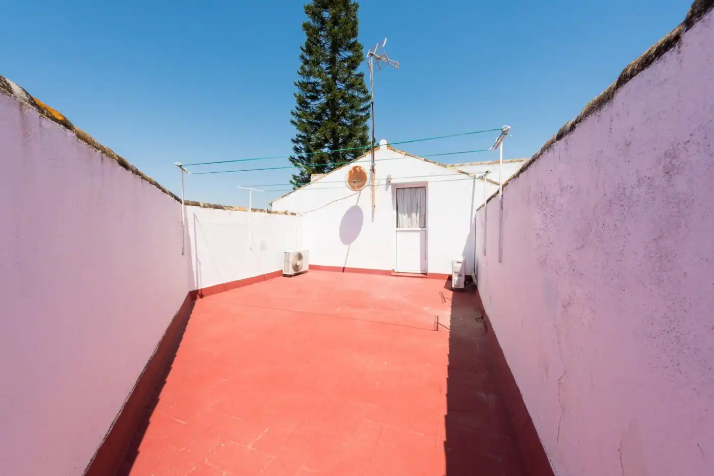 Terrassa de Casa o xalet en venda en Tomares amb Calefacció, Jardí privat i Terrassa