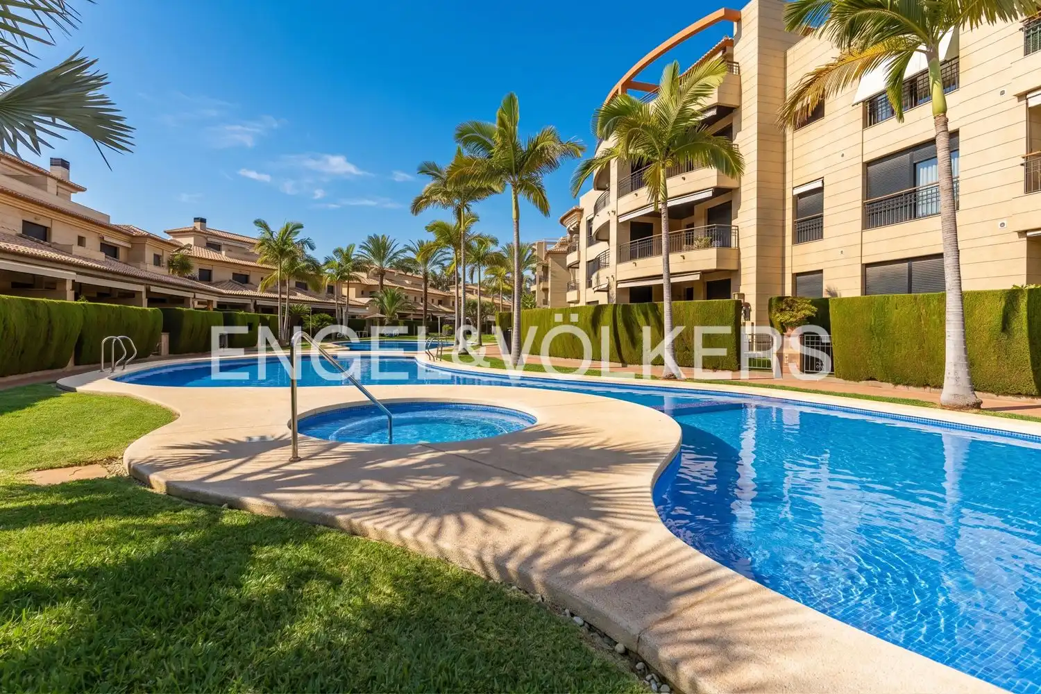 Vista exterior de Piso de alquiler en Jávea / Xàbia con Aire acondicionado, Calefacción y Jardín privado