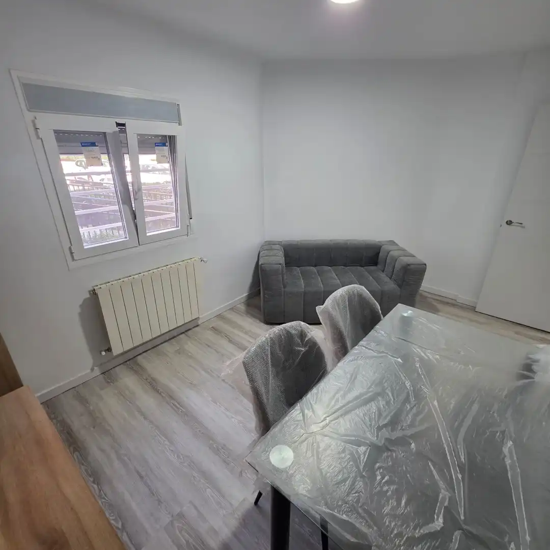 Bedroom of Flat for sale in Madrid  with Heating, Private garden and Furnished