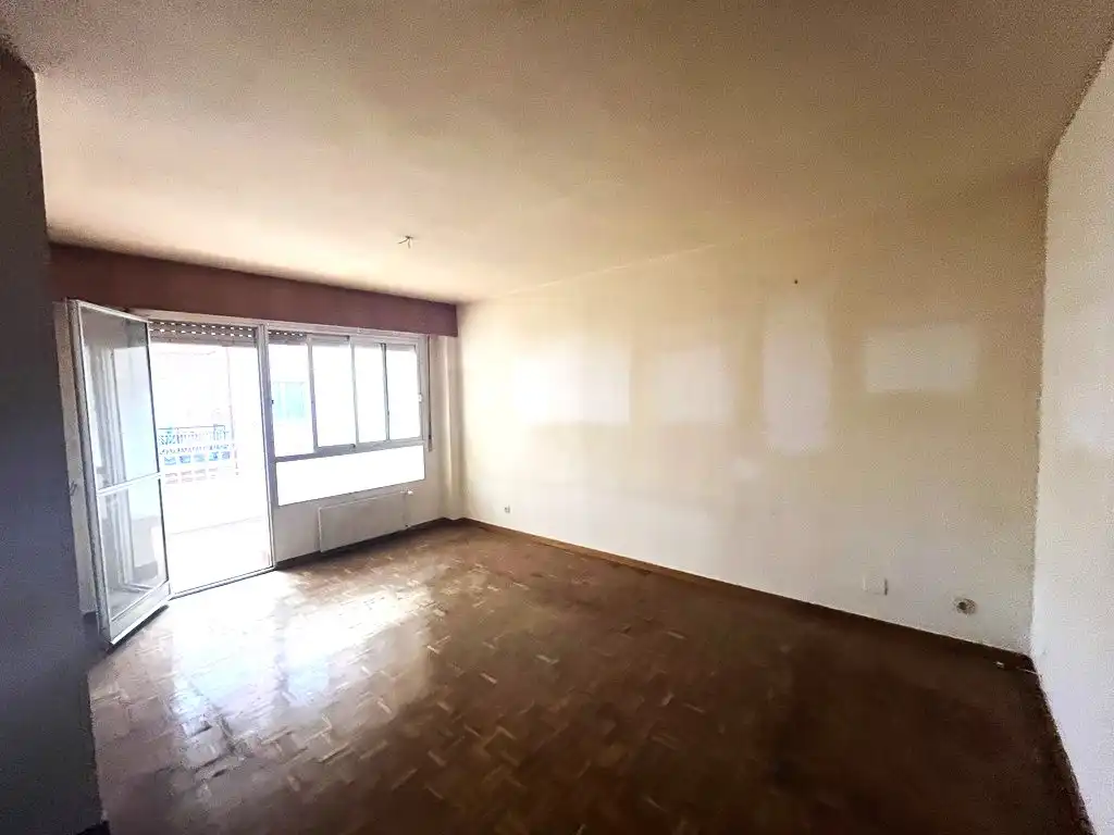 Flat for sale in Calle Marqués de Villores, Ensanche - Franciscanos