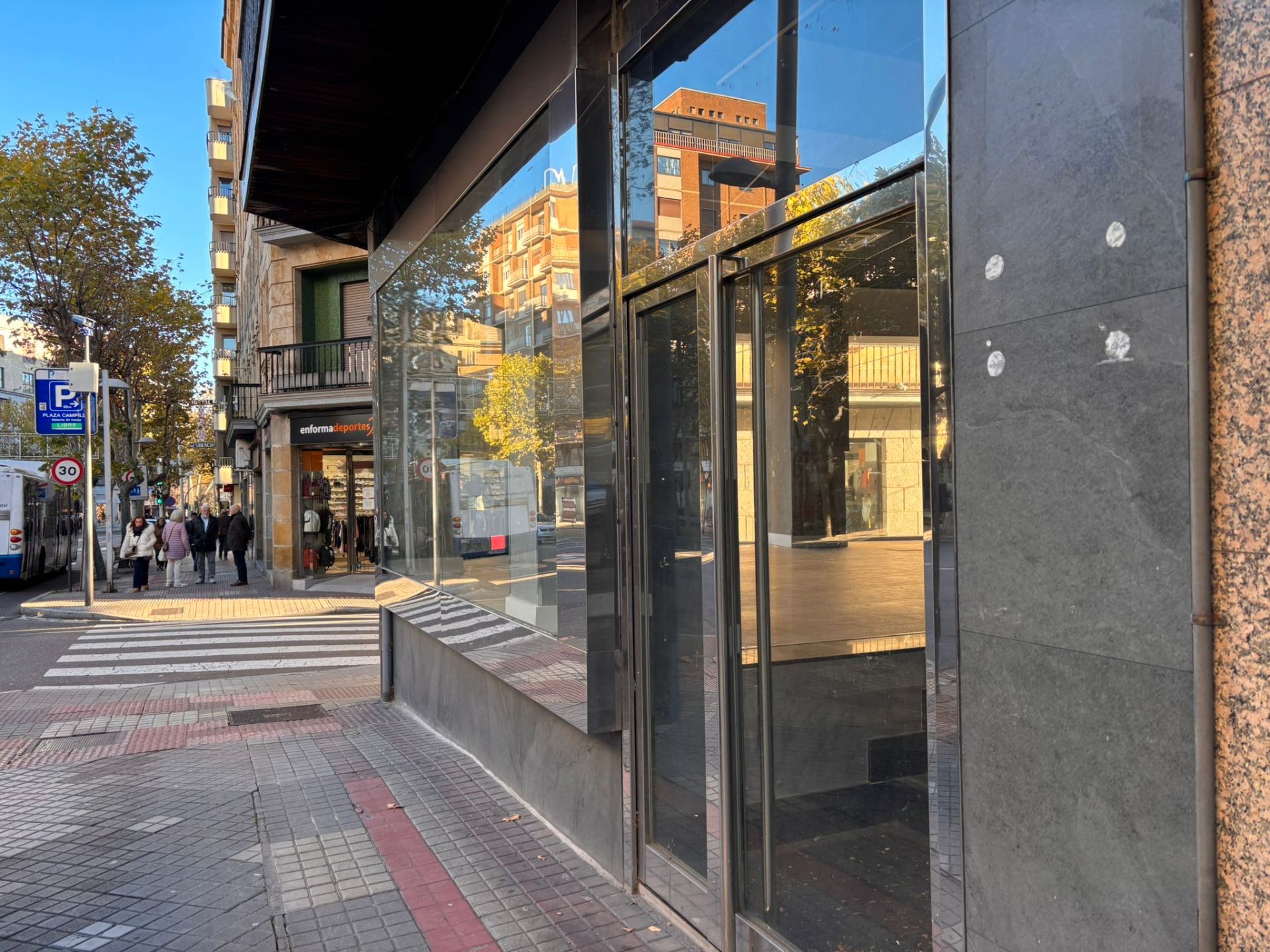 Exterior view of Premises to rent in Salamanca Capital  with Air Conditioner, Heating and Parquet flooring