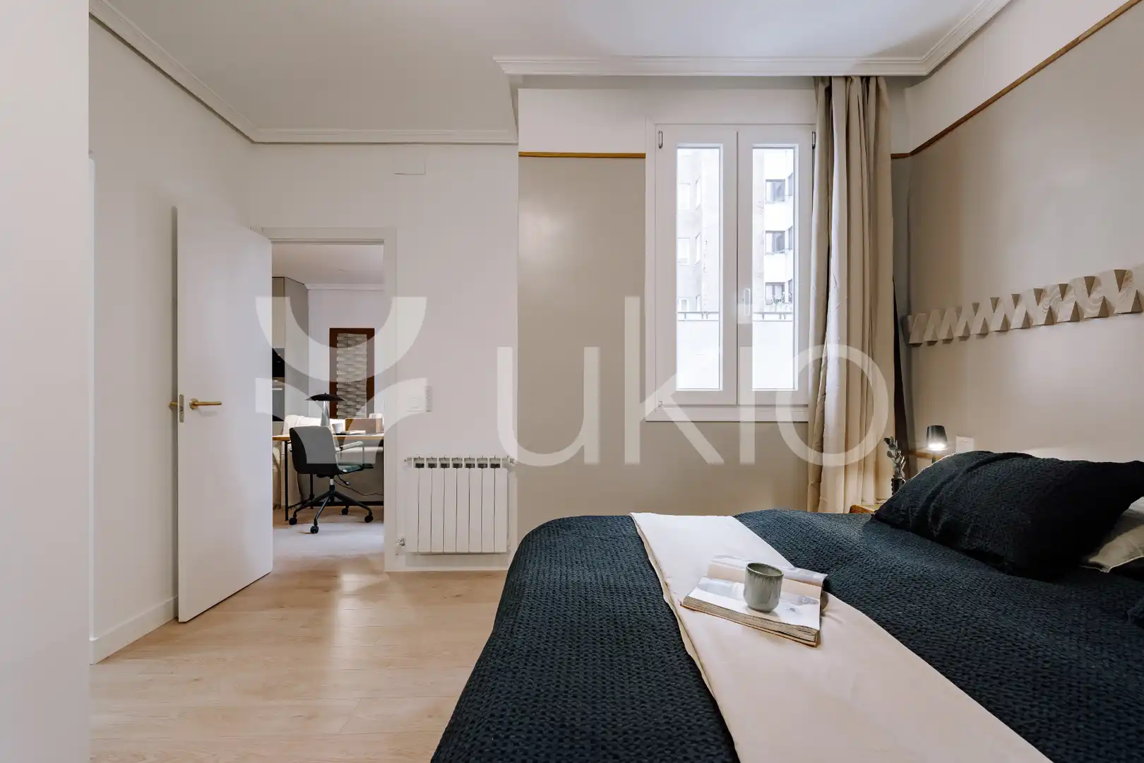 Habitación de Apartamento de alquiler en Madrid con Aire acondicionado, Calefacción y Amueblado