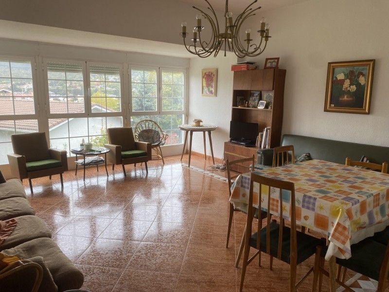 Sala d'estar de Casa o xalet en venda en El Espinar amb Aire condicionat, Calefacció i Terrassa