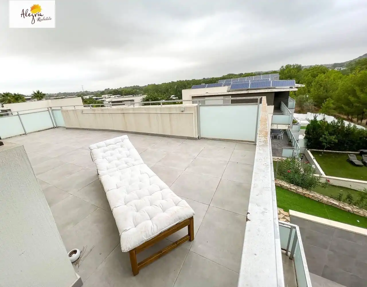 Terraza de Casa o chalet en venta en Chiva con Aire acondicionado, Calefacción y Jardín privado