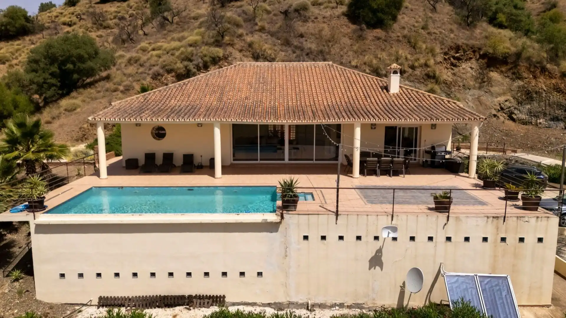 Piscina de Finca rústica en venda en Cártama amb Aire condicionat, Traster i Piscina
