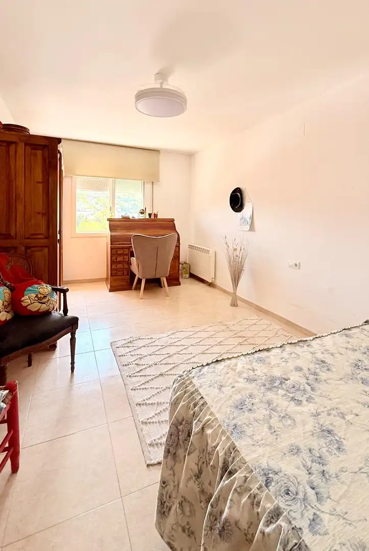 Dormitori de Casa adosada en venda en Calafell amb Aire condicionat, Calefacció i Jardí privat