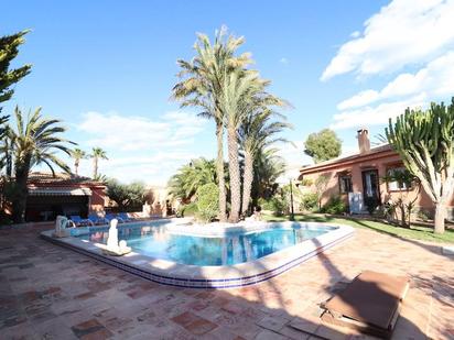 Piscina de Casa o xalet en venda en Torrevieja amb Aire condicionat, Calefacció i Terrassa