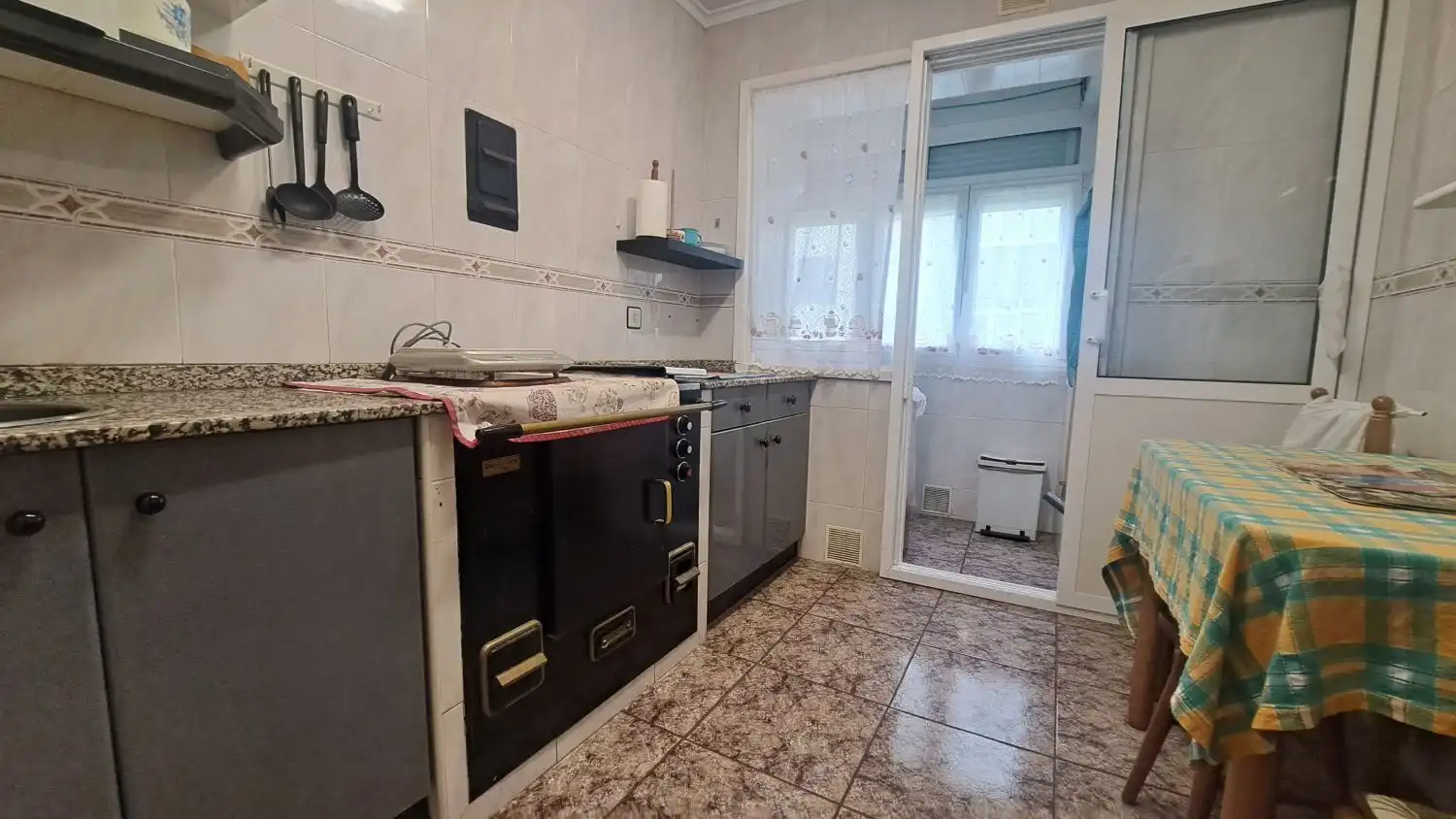 Kitchen of Flat for sale in Gijón 