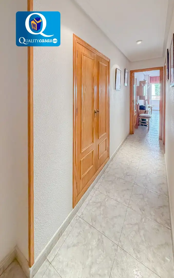 Wohnung zum Verkauf in Torrevieja mit Terrasse