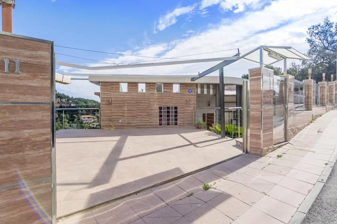 Vista exterior de Casa o chalet en venta en Lloret de Mar con Calefacción y Piscina