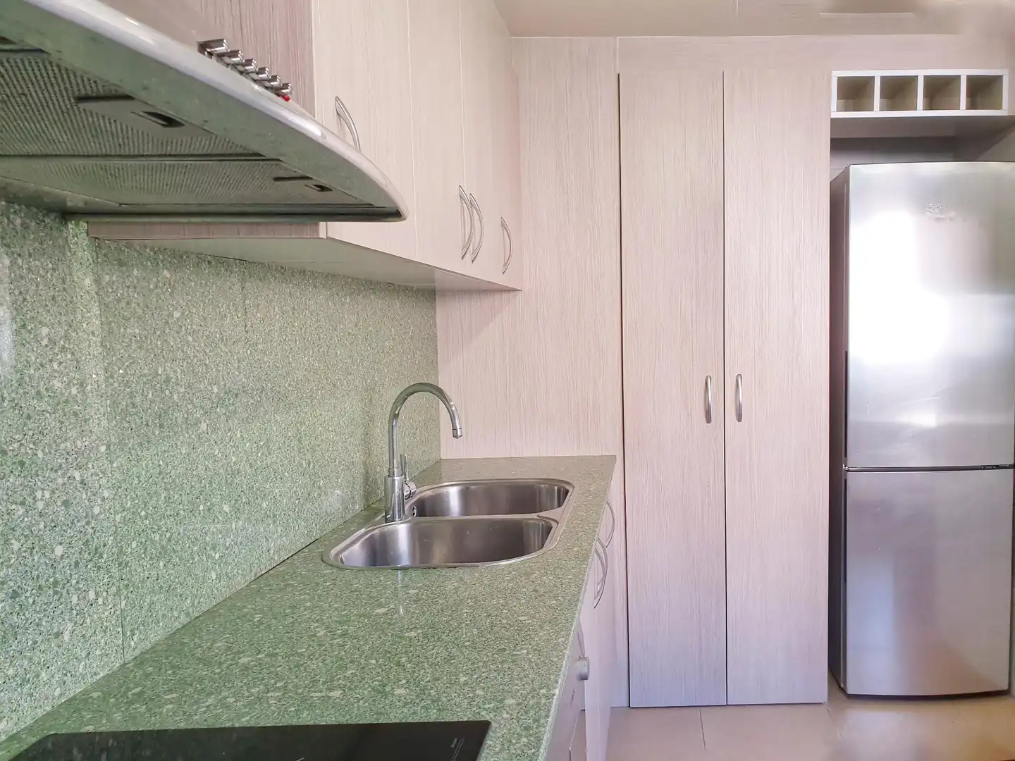 Cuina de Casa o xalet en venda en Sant Cugat del Vallès amb Aire condicionat, Calefacció i Parquet