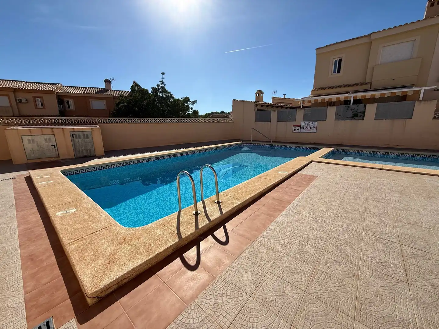 Maison mitoyenne avec piscine à vendre à La Paz