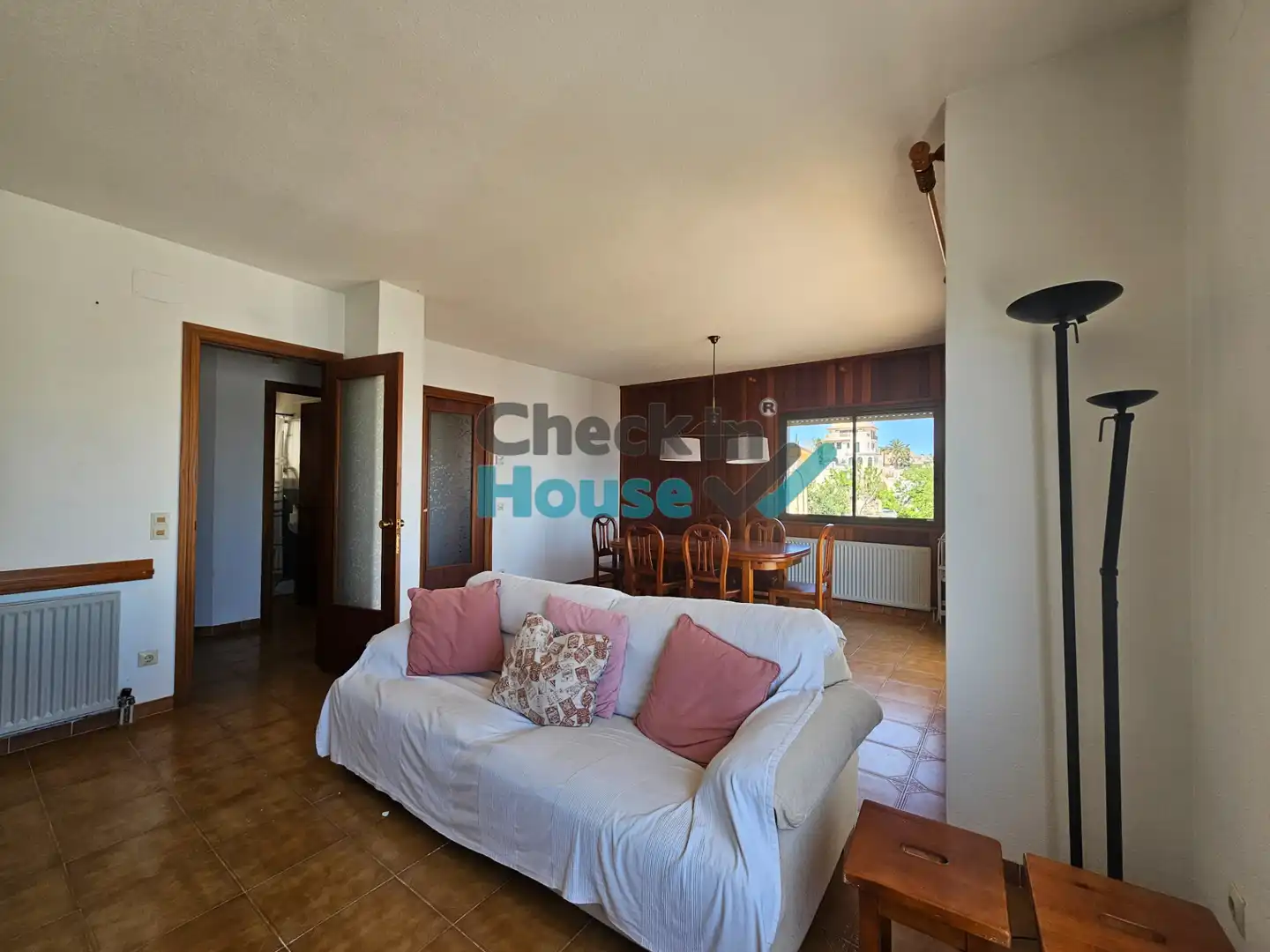 Sala de estar de Casa adosada en venta en Sant Feliu de Guíxols con Calefacción, Terraza y Balcón
