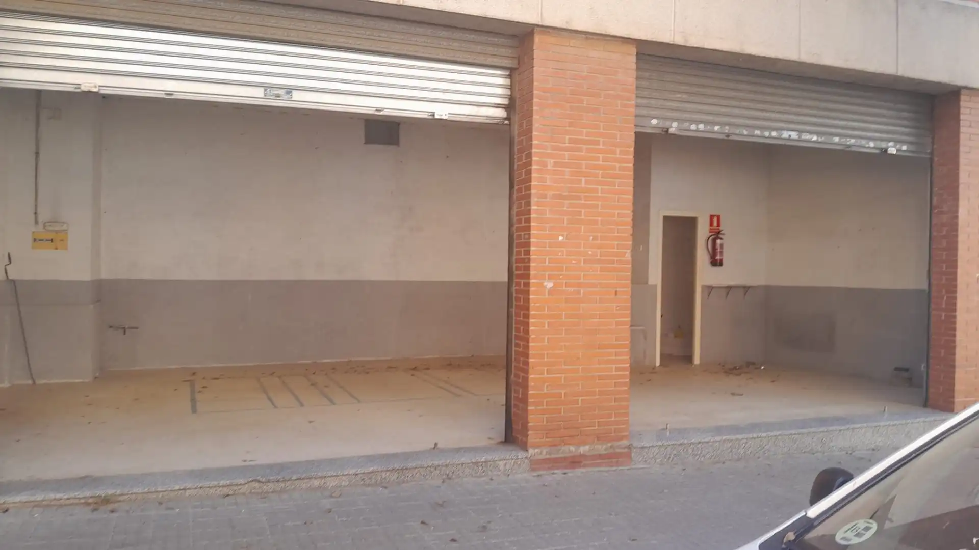 Parkplatz von Geschaftsraum zur Miete in Ripollet mit Klimaanlage