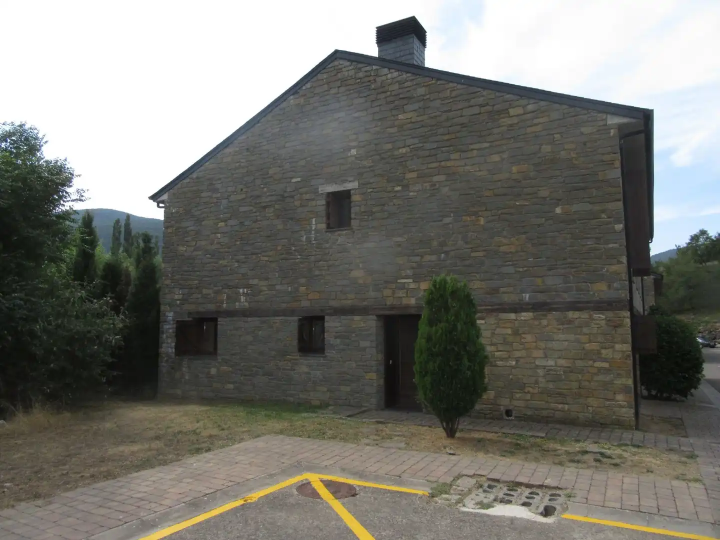 Exterior view of Houses for sale in Castiello de Jaca  with Heating, Private garden and Storage room