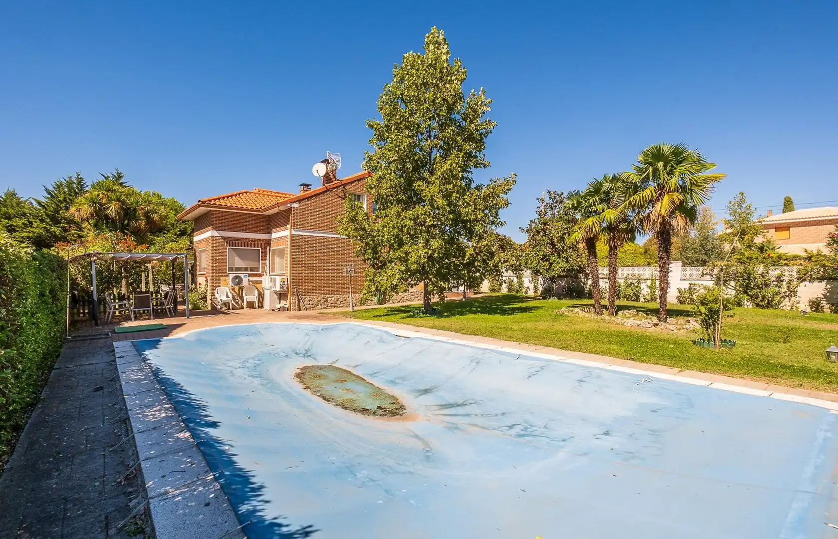 Detached house with pool for sale in Calle BILBAO, imagen 4