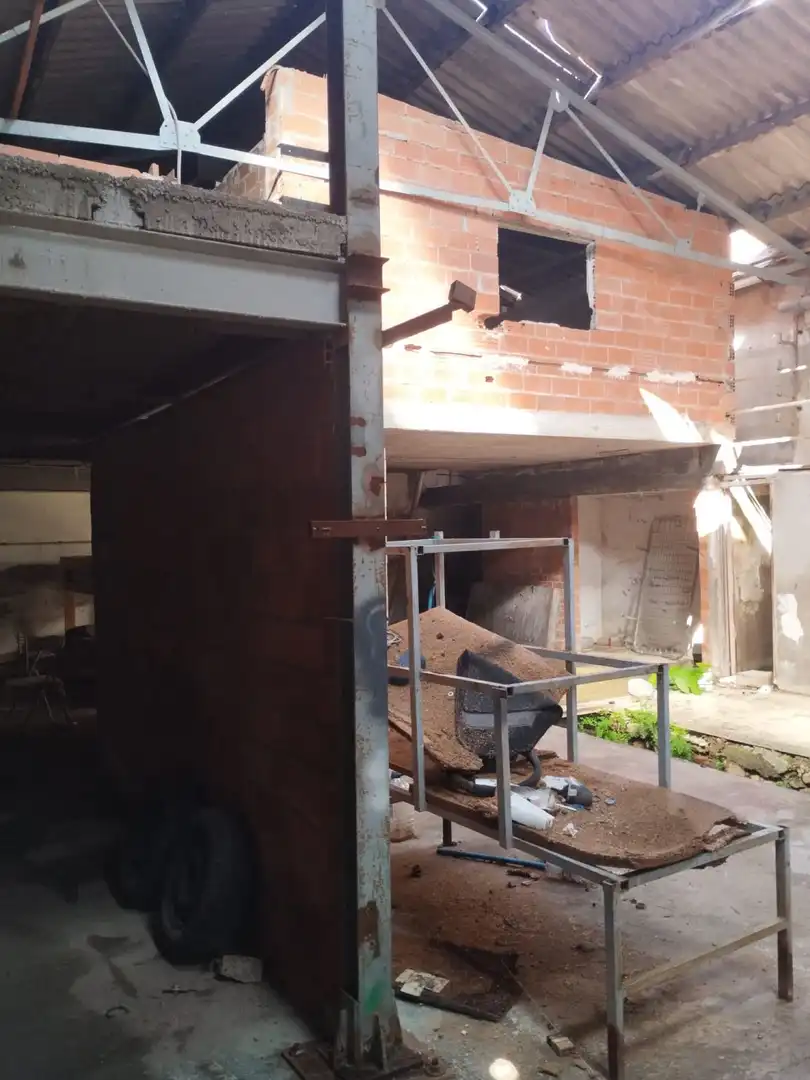 Fabrikhallen zum Verkauf in Burriana / Borriana