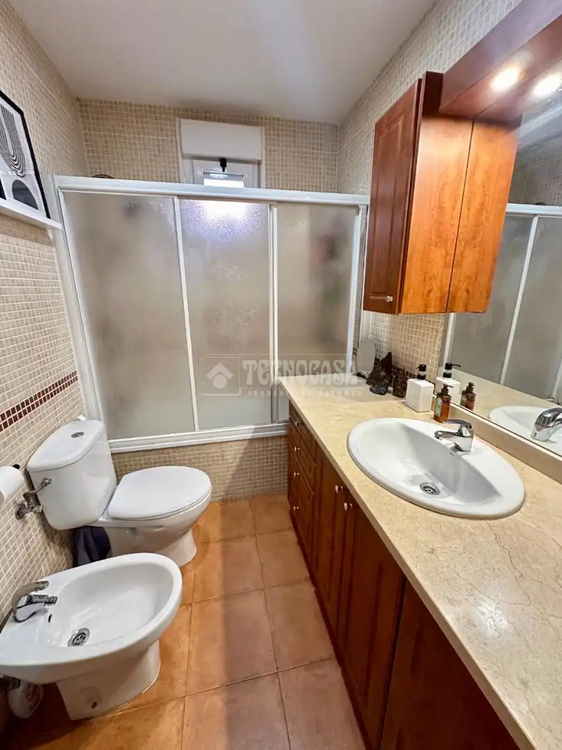Baño de Casa adosada en venta en Pioz con Calefacción, Jardín privado y Parquet