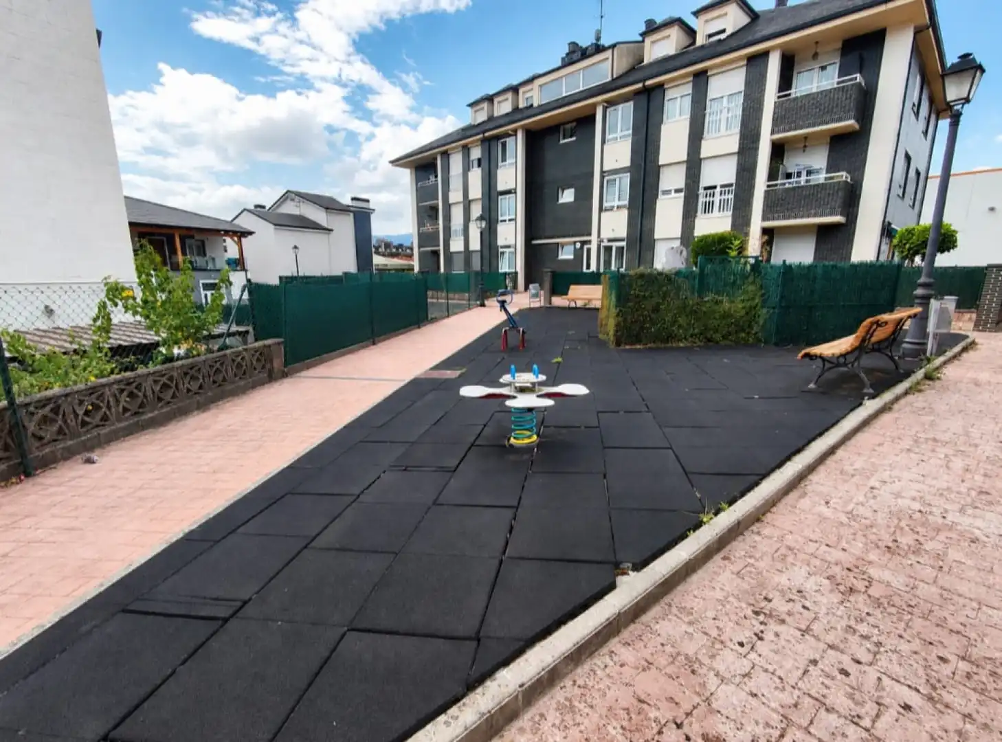 Aparcament de Àtic en venda en Santa María de Cayón amb Calefacció, Jardí privat i Parquet