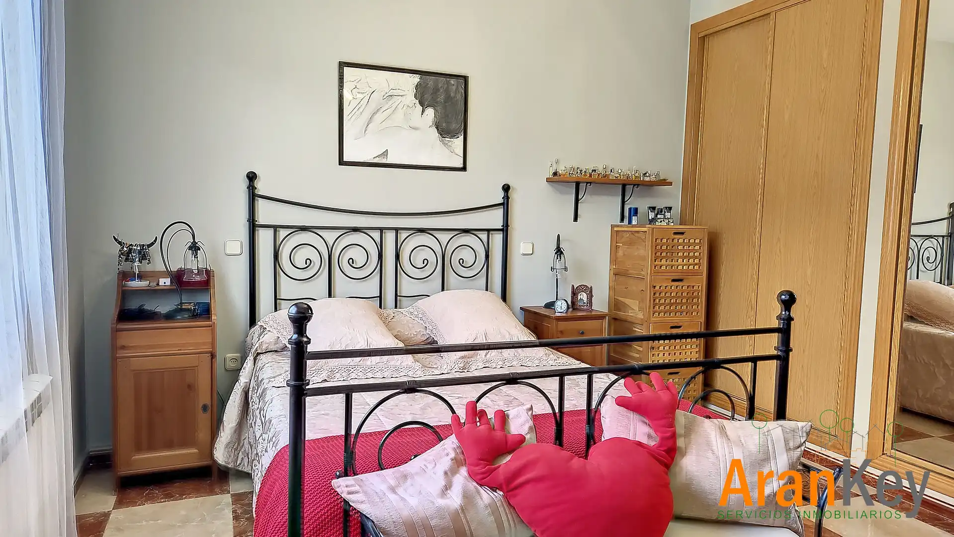 Dormitori de Casa o xalet en venda en Colmenar de Oreja amb Aire condicionat, Calefacció i Jardí privat