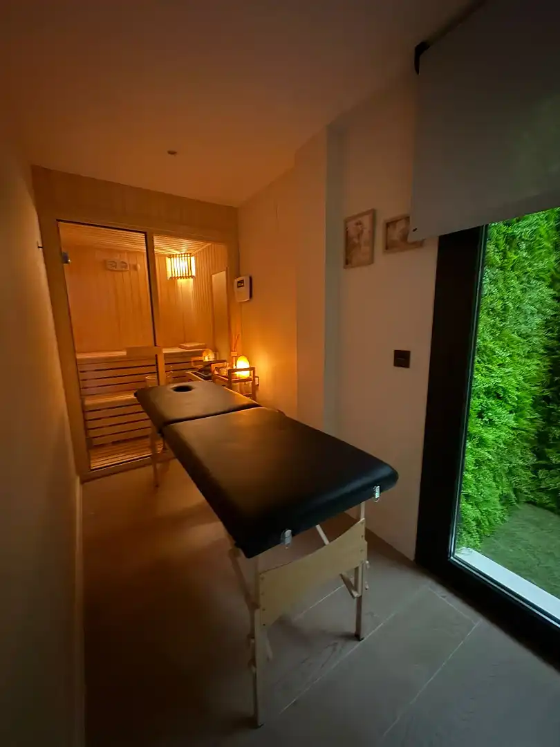 Dormitori de Casa o xalet en venda en Boadilla del Monte amb Calefacció, Jardí privat i Parquet