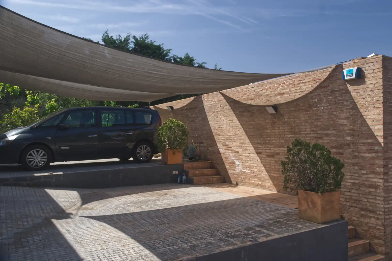 Parkplatz von Haus oder Chalet zum Verkauf in Sant Cugat del Vallès mit Klimaanlage, Heizung und Privatgarten