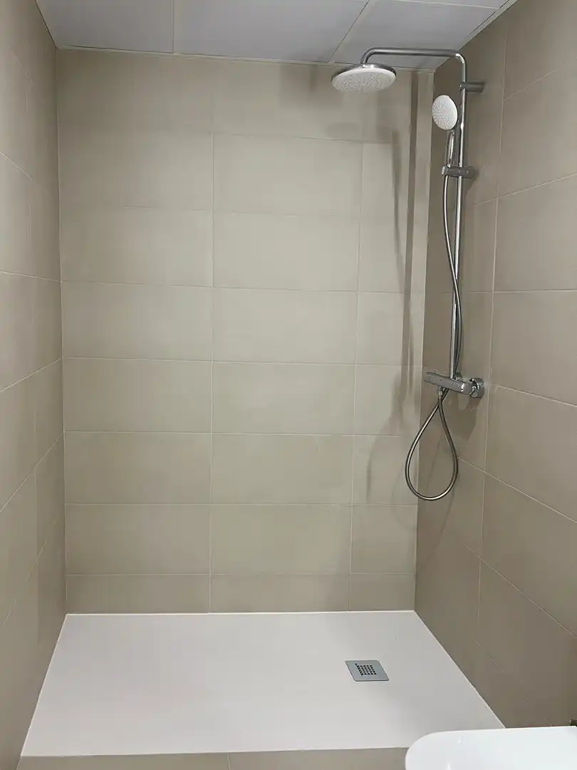 Bany de Planta baixa en venda en Sabadell amb Calefacció, Terrassa i Piscina comunitària
