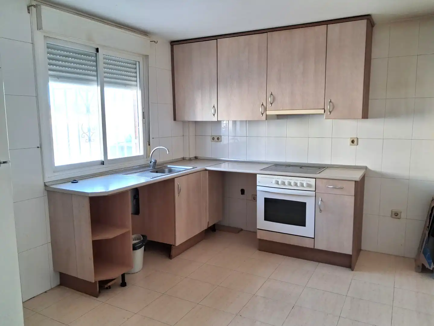 Cocina de Casa adosada en venta en Osera de Ebro con Calefacción, Parquet y Terraza
