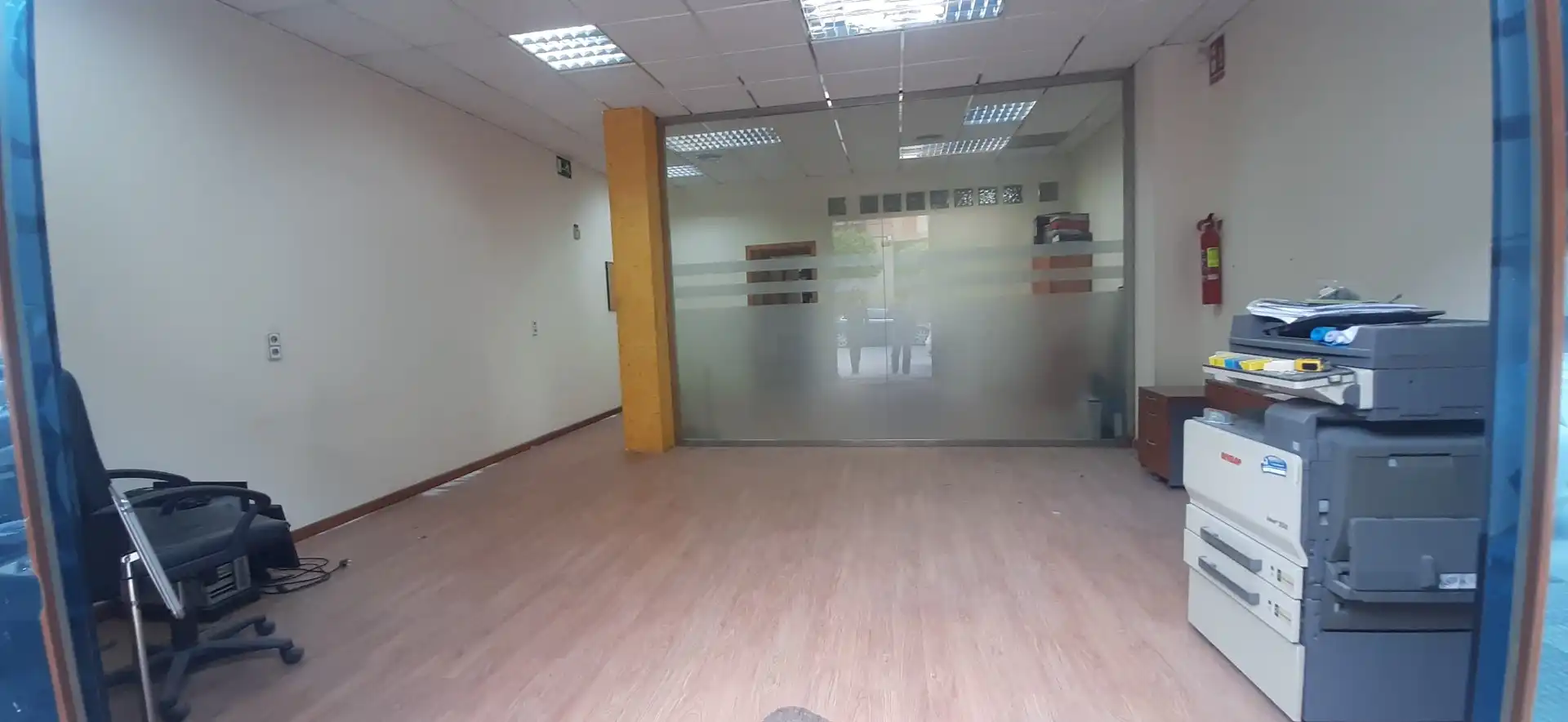 Local comercial en venda a Sur, imagen 2